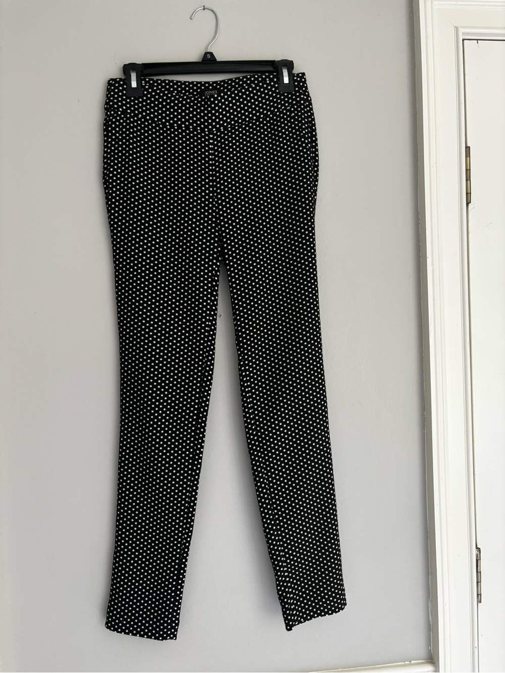 Jones New York Black and White Polka Dot stretch knit pants